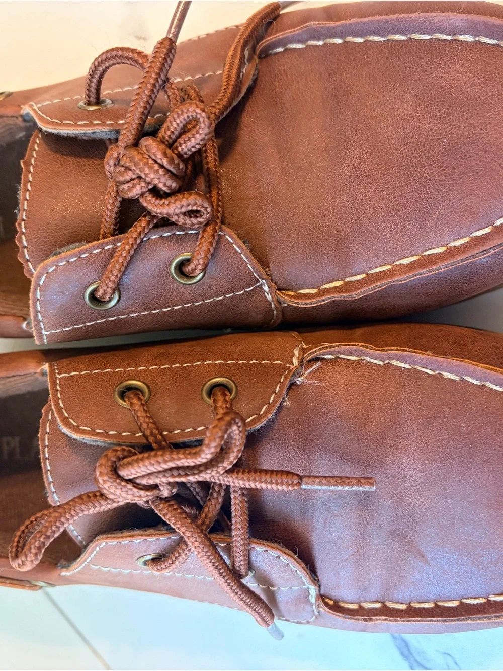 Children’s Place Boys Casual Moccasin Size 4 Worn Once